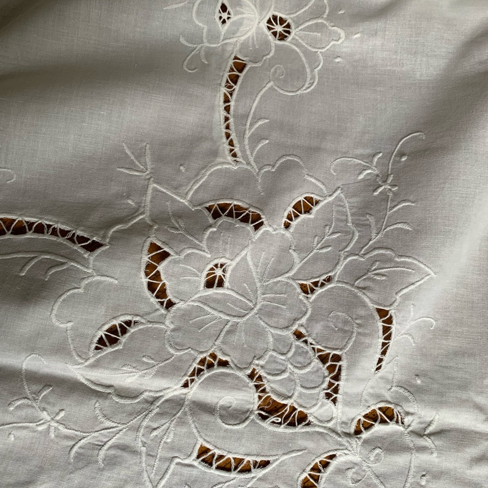 Vintage Table Linens - Picture 5 of 6